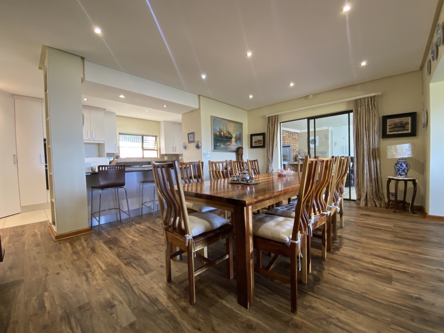 4 Bedroom Property for Sale in Cintsa East Eastern Cape